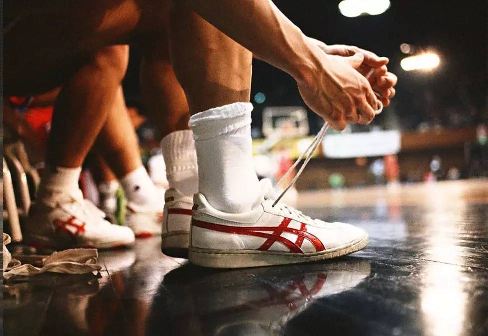 安东尼奥：阵容大调整是要考察队员，同时保障队员健康（安东尼奥：实施大轮换为考察队员，兼顾队员健康）