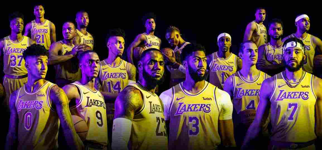 B费获评9.3分+加冕MVP：无敌双响炮+大师级挑传助攻，太丝滑了（B费斩获9.3分当选MVP：梅开二度+大师挑传助攻，表现行云流水）