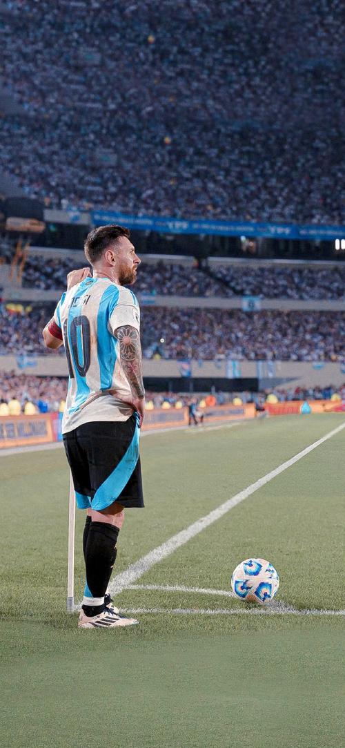 都灵2-2比萨，莫雷奥先拔头筹，切-亚当斯救主（都灵与比萨2-2握手言和：莫雷奥先开纪录，切-亚当斯读秒救主）