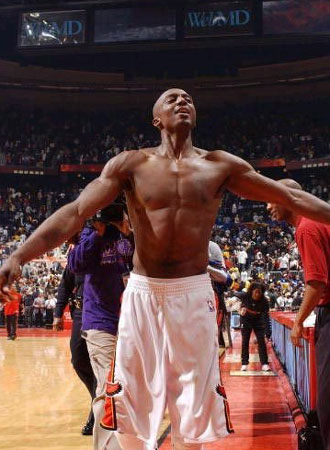 7分钟3球，姆巴佩追平萨拉赫成为欧冠历史最快戴帽球员（姆巴佩7分钟戴帽，追平萨拉赫并列欧冠历史最快）