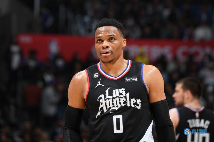 法媒：于帕梅卡诺成为皇马的首选，他已与皇马达成口头协议（法媒：于帕梅卡诺与皇马口头达成一致，已成引援首选）