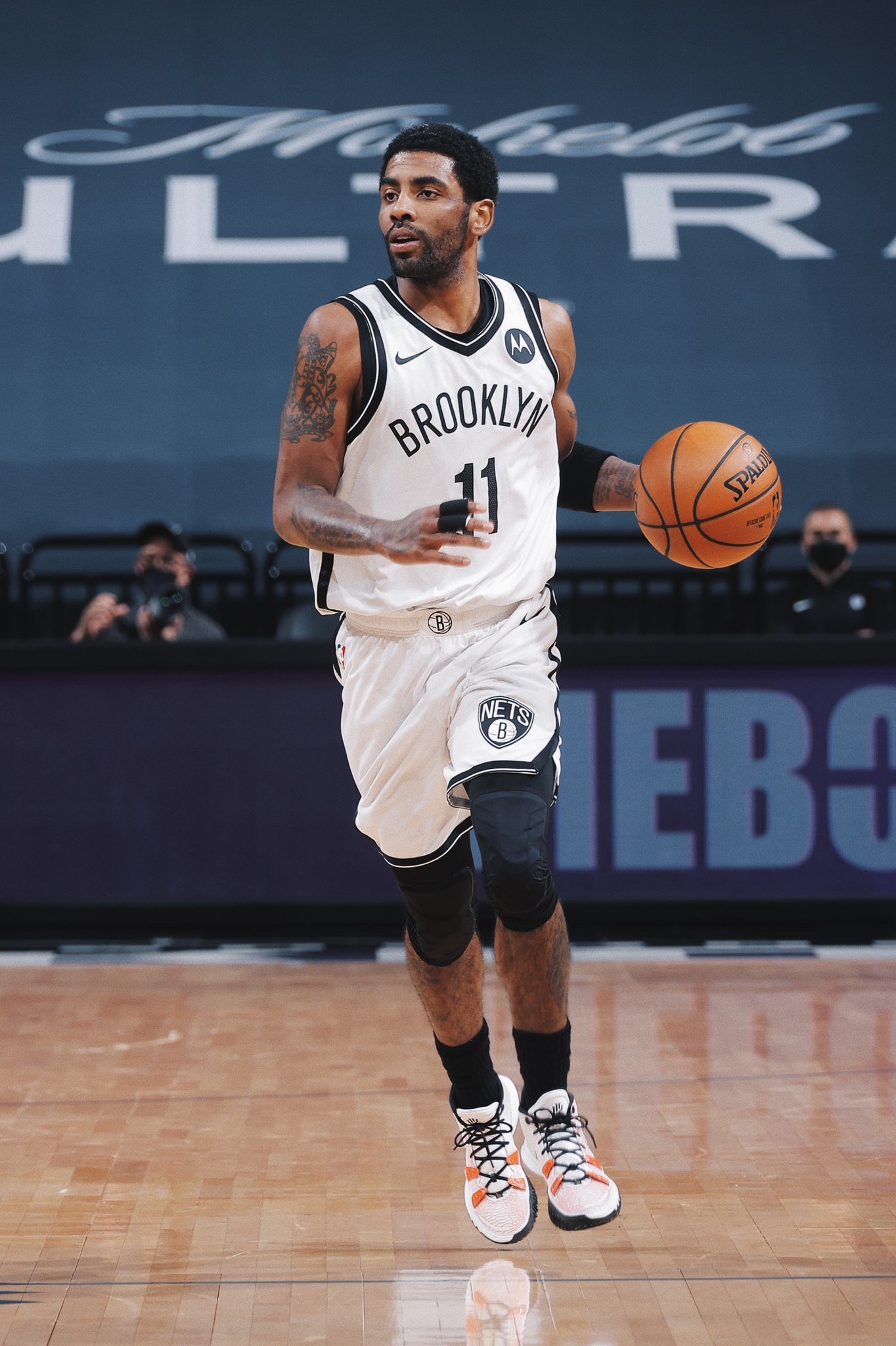 替补球员再次建功，球队深度获认可（替补再度发威，阵容厚度获赞）