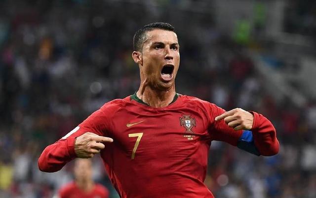 海登海姆2-1逆转弗赖堡，席默尔、迈因卡破门（海登海姆2比1上演逆转击败弗赖堡，席默尔与迈因卡建功）