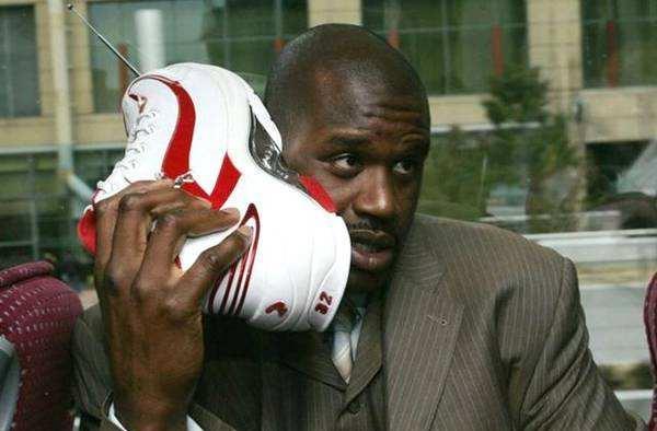 广东宏远标配！两新星完成入队仪式 球迷调侃厂家赶紧打钱（广东宏远惯例操作！两新星正式报到，球迷玩笑：厂家快打款）