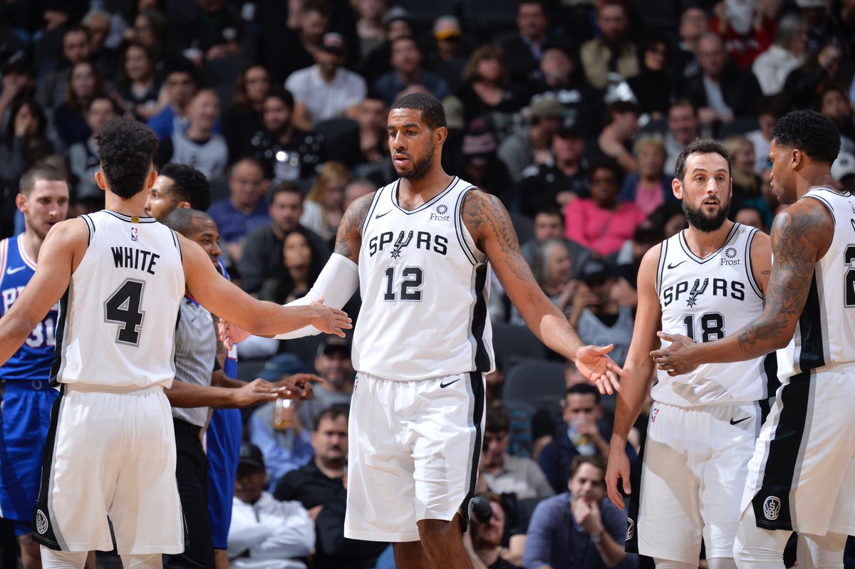 铜梁龙李镇全谈冲超：有这么多人支持我们，为什么不能冲超？（李镇全：有这么多人支持，铜梁龙为何不能冲超？）