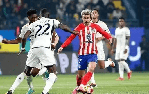 澳超战报：多布森、贝尔通切洛破门，喷气机2-0轻取悉尼（澳超快报：多布森、贝尔通切洛建功，喷气机2-0零封悉尼）