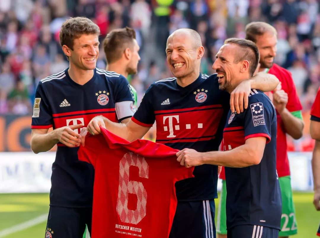 一日意甲最新动态：米兰双雄培养新人，迈尼昂无意加盟蓝黑军团（今日意甲快报：米兰双雄提拔新秀，迈尼昂无缘蓝黑军团）